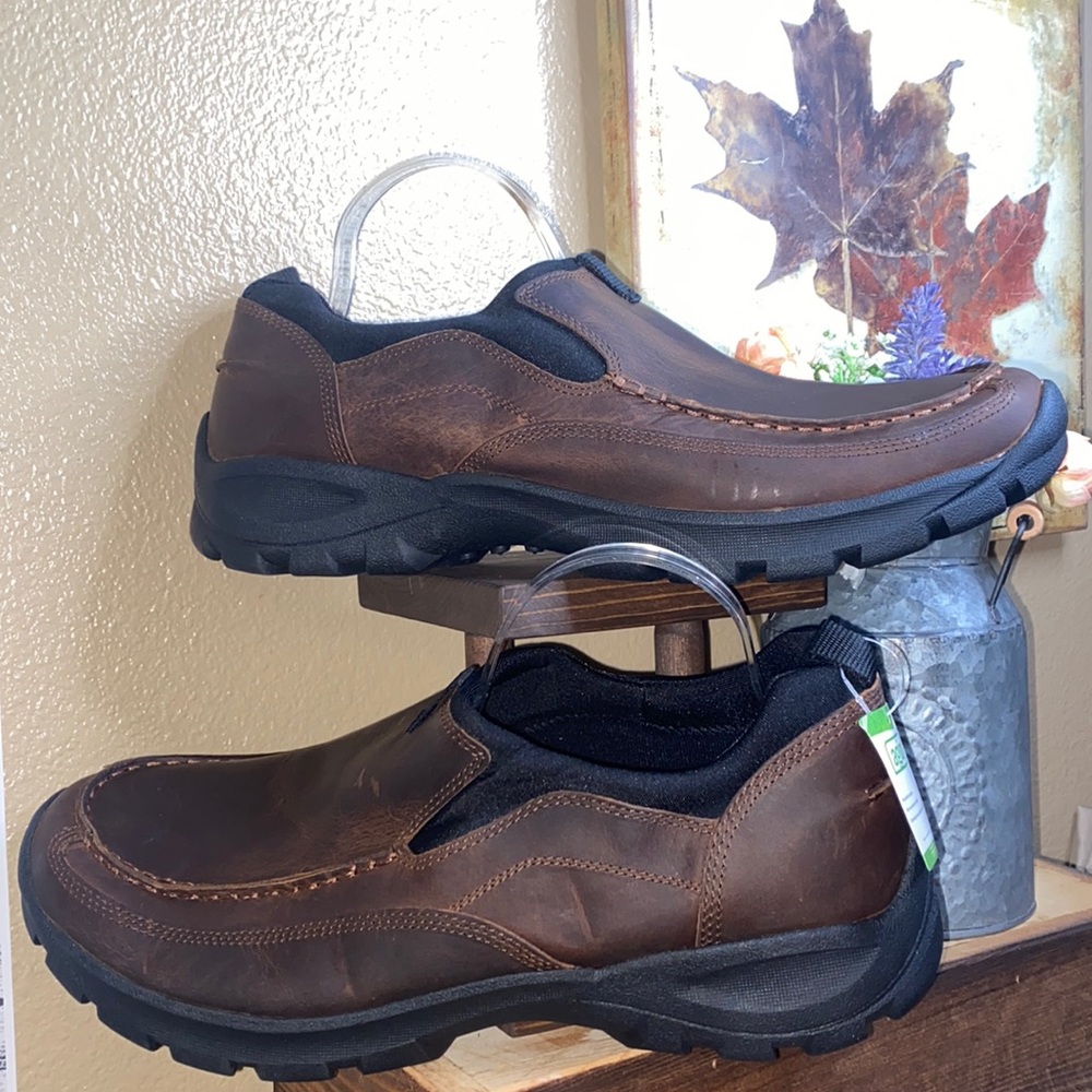 Land’s End men’s brown leather all weather slip on moccasin shoes size 13